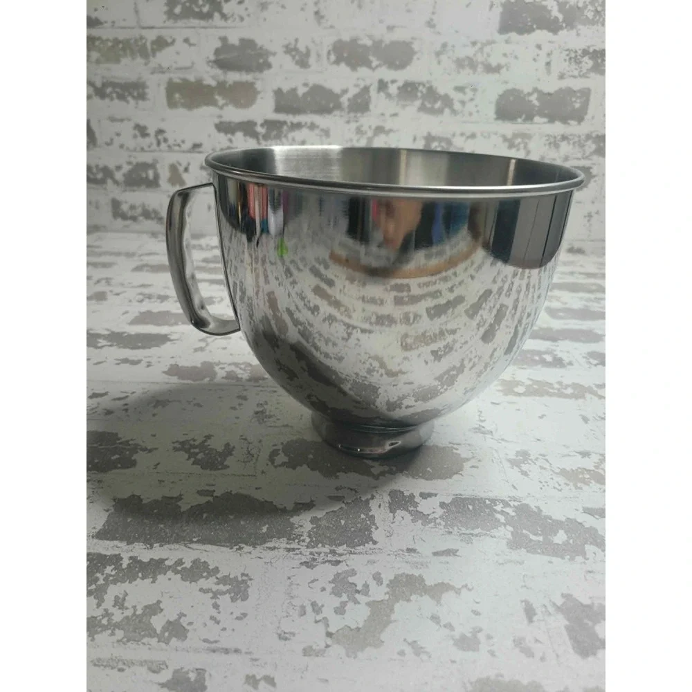 Kitchen Aid Stainless Steel Bowl 5 qt with Handle